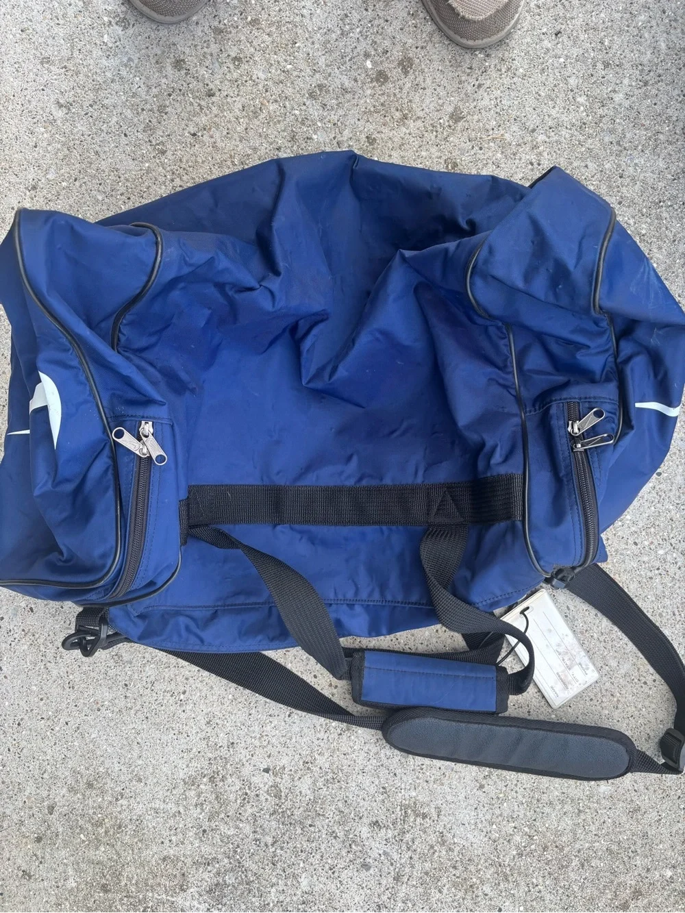 VINTAGE Nike Navy Blue Duffel Bag with White Swoosh